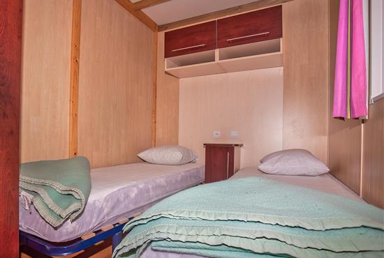chambre 2 lits simple - Camping La Siesta | La Faute sur Mer