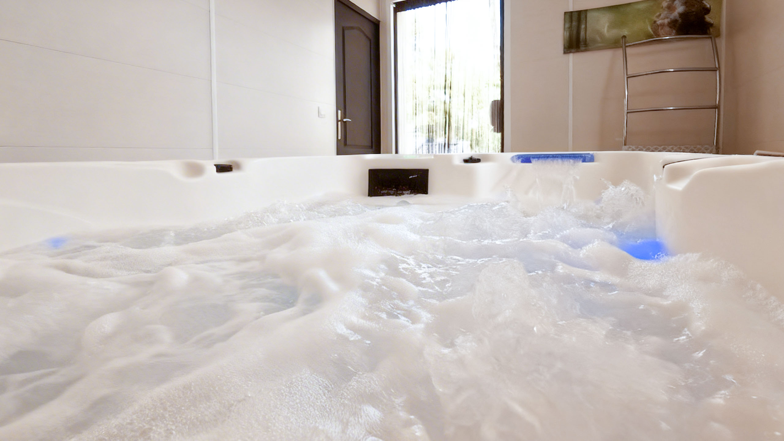 jacuzzi espace détente camping vendée